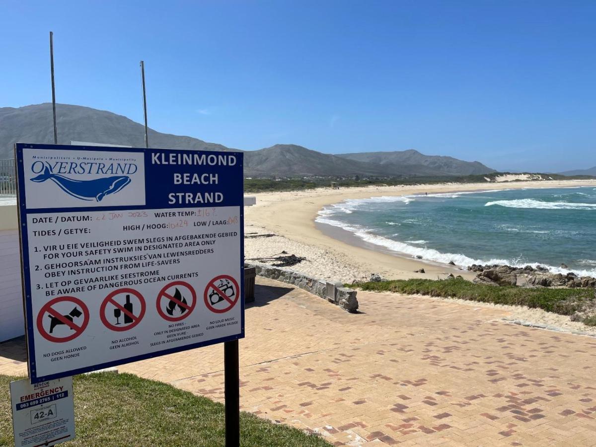 Footprints In Kleinmond Hotel Exterior photo