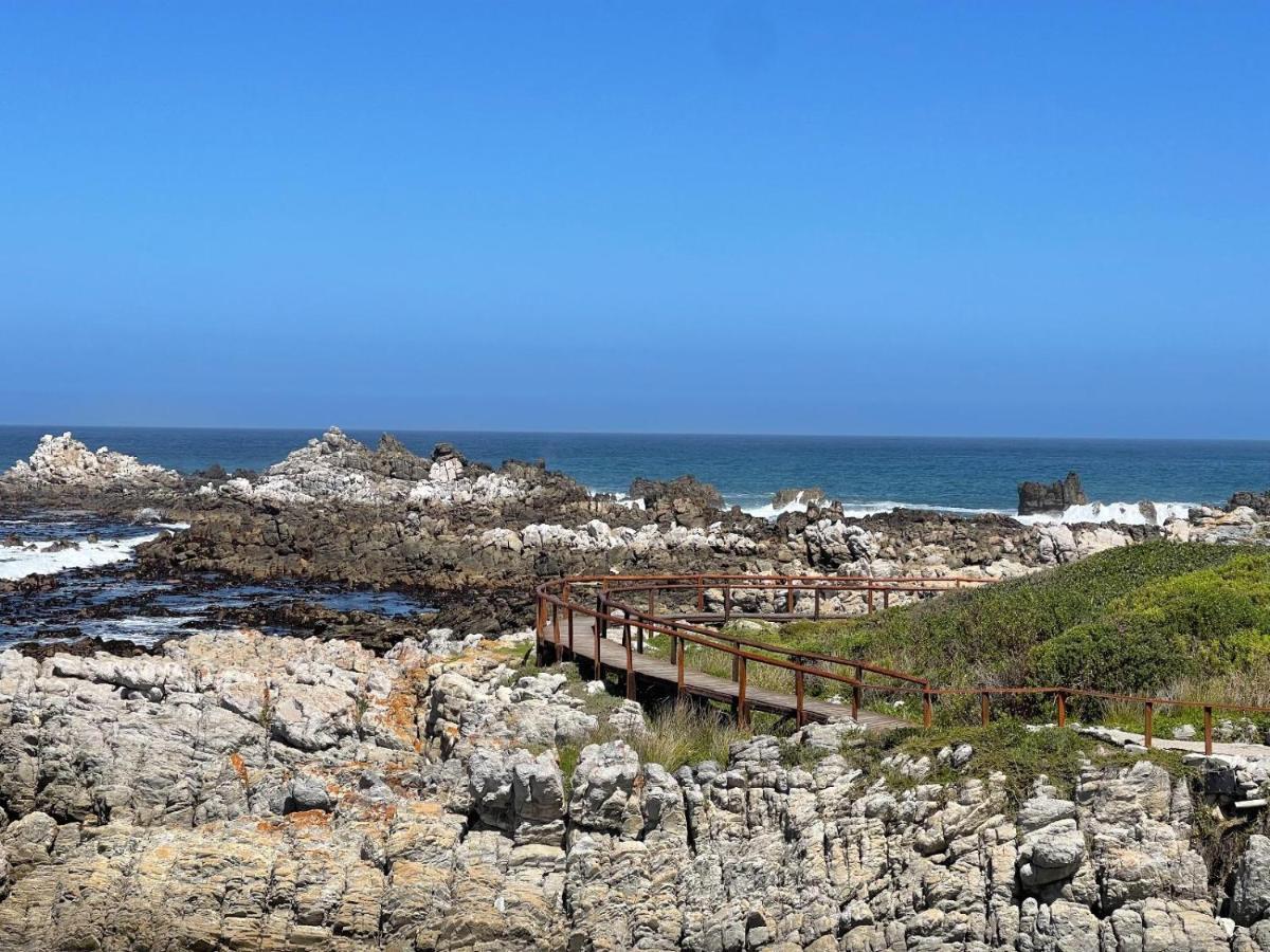Footprints In Kleinmond Hotel Exterior photo