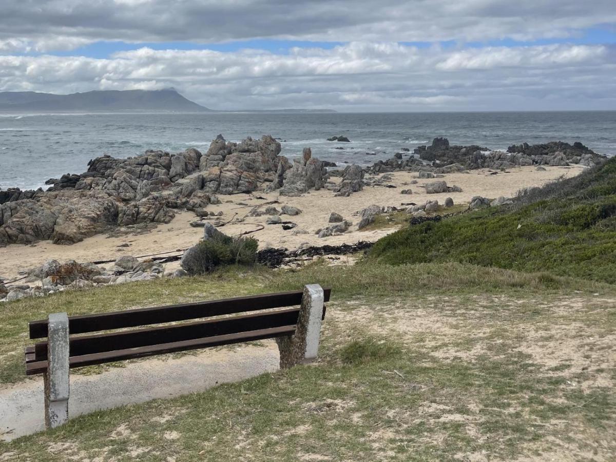 Footprints In Kleinmond Hotel Exterior photo