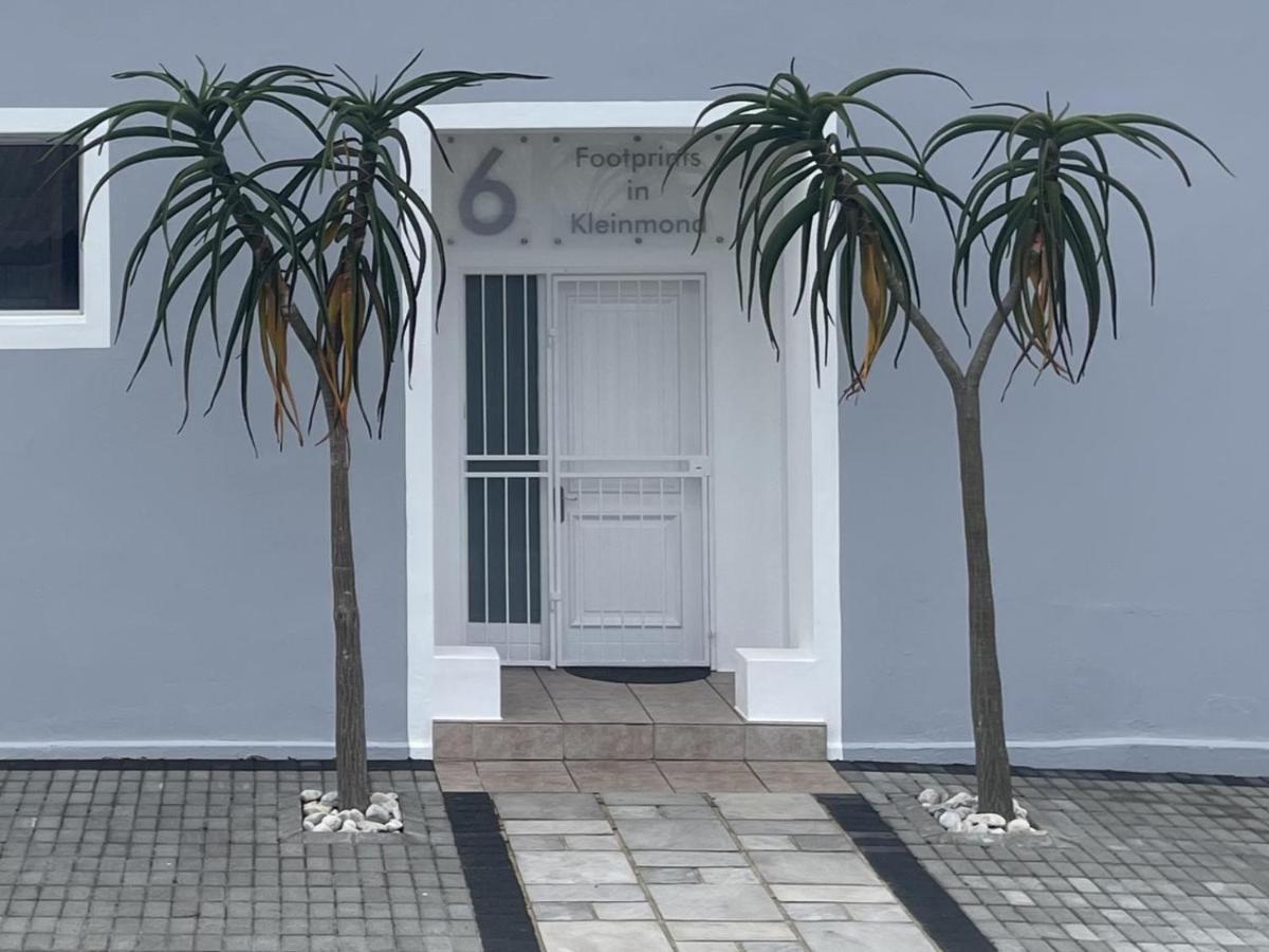 Footprints In Kleinmond Hotel Exterior photo
