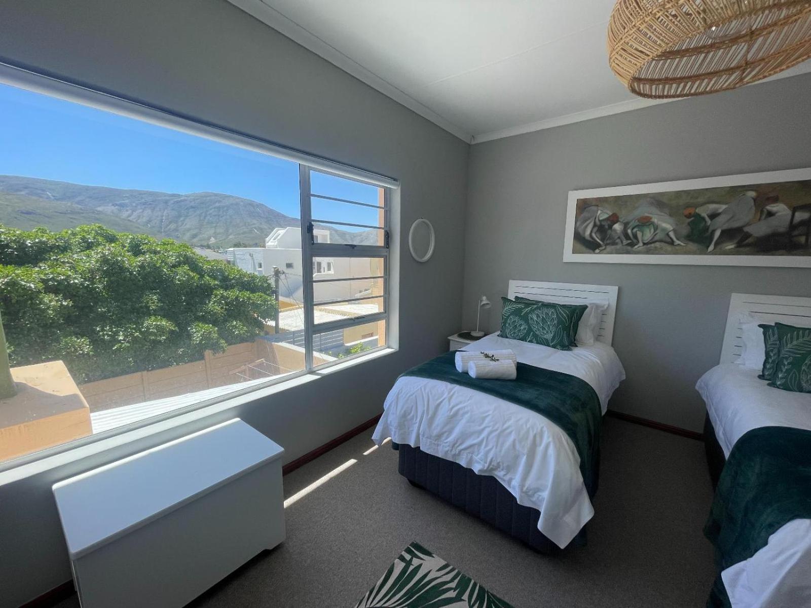 Footprints In Kleinmond Hotel Exterior photo